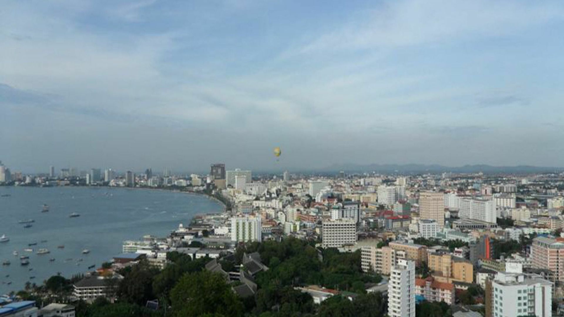 อพาร์ตโฮเทล The Monaco
