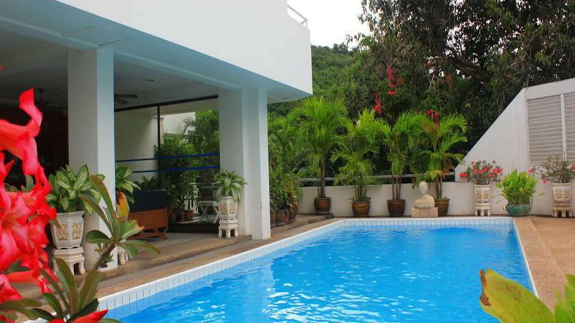 The Monaco อพาร์ตโฮเทล Pattaya