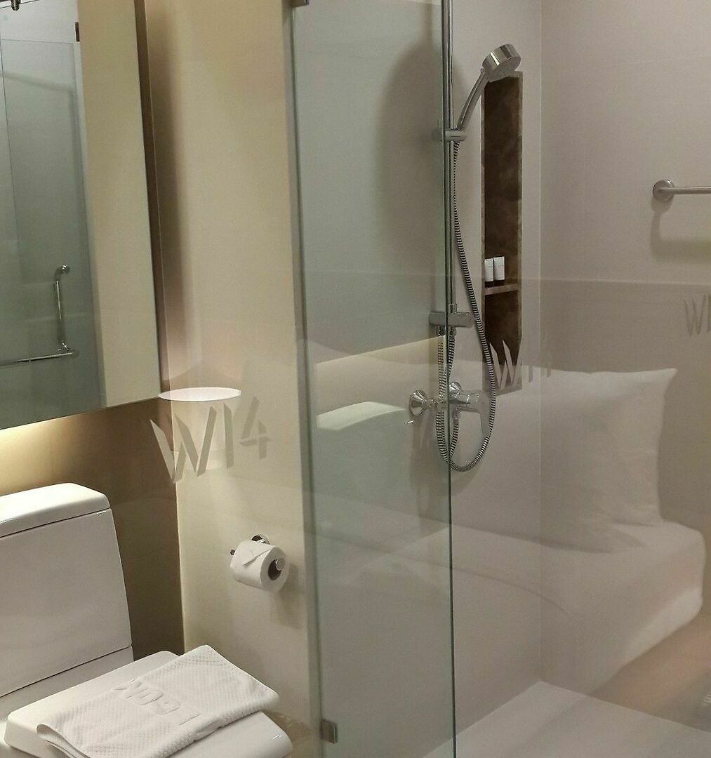โรงแรม W14 3*