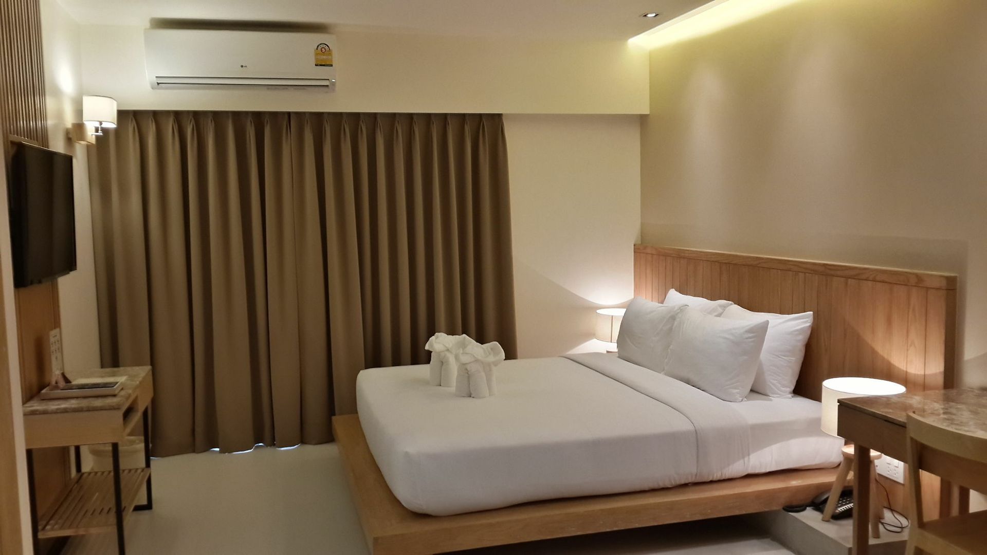 W14 โรงแรม Pattaya