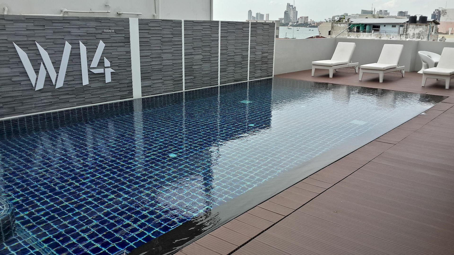 W14 โรงแรม Pattaya