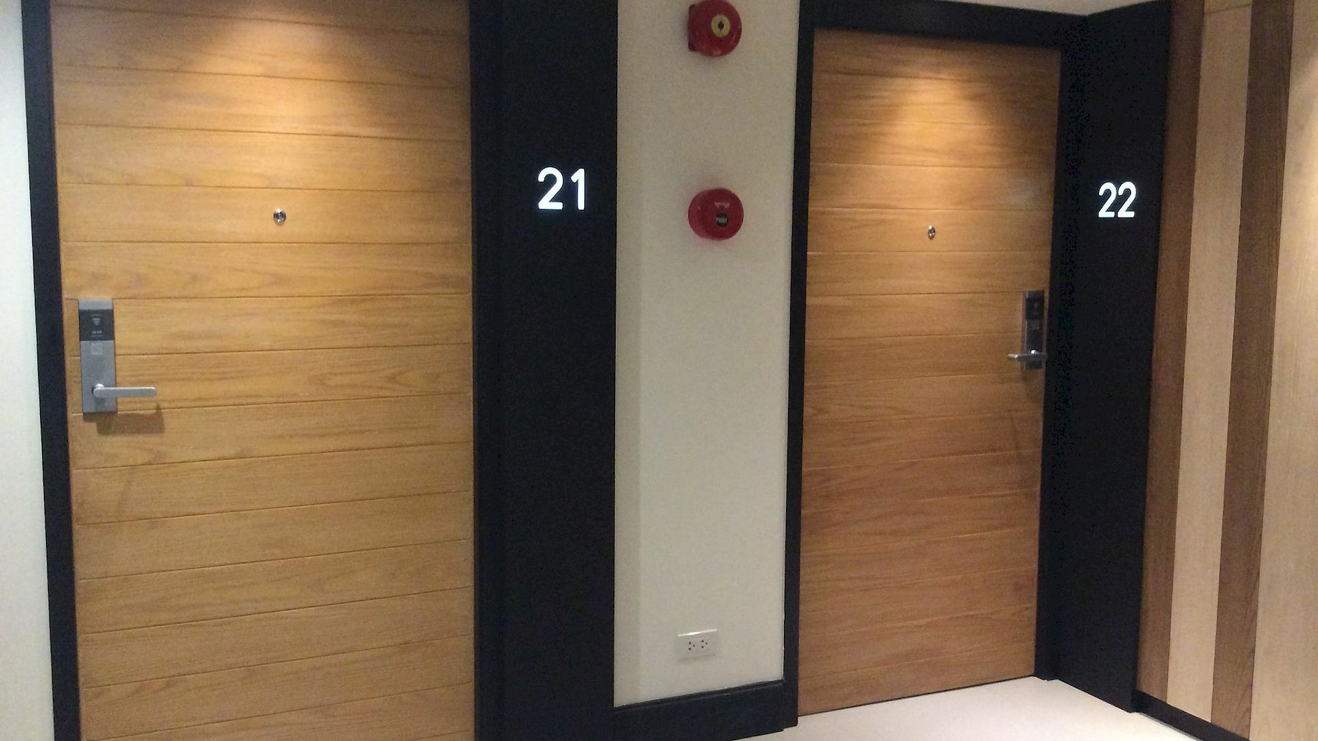 W14 โรงแรม