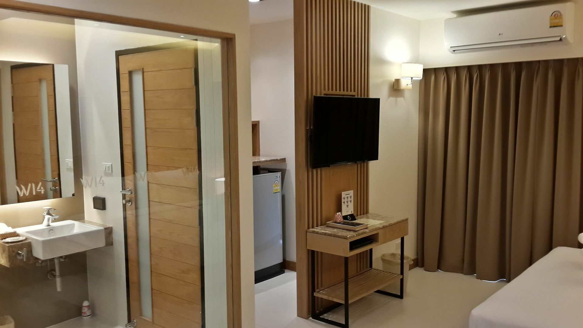 โรงแรม W14