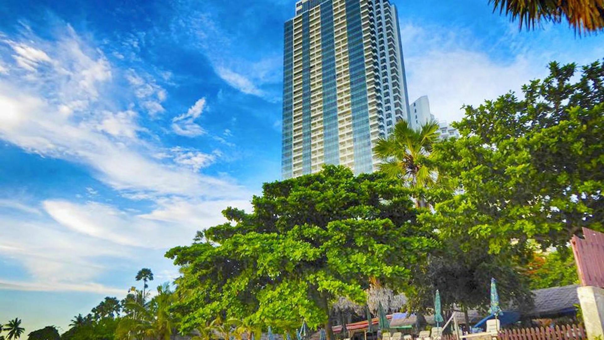 The Palm Wongamat อพาร์ทเม้น