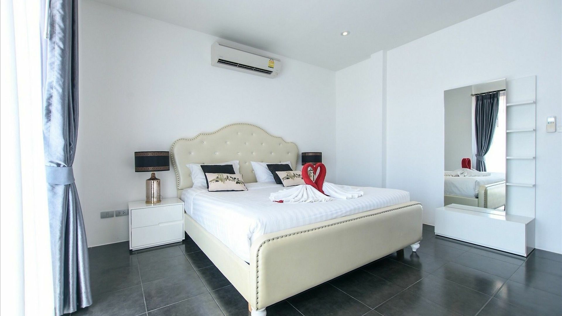 4bd Pool With Jacuzzi - Exquisite Pool A * Pattaya
