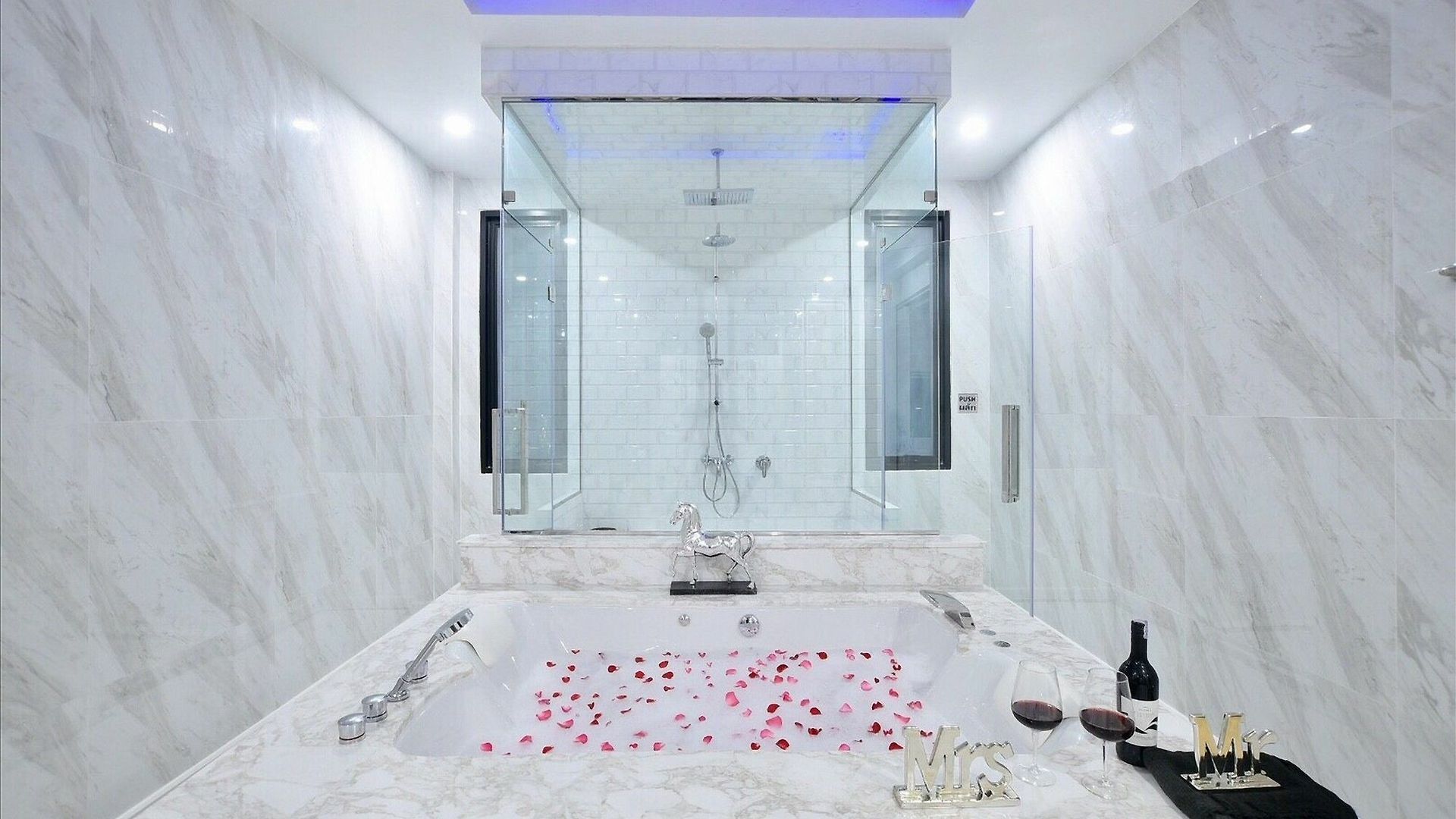4bd Pool With Jacuzzi - Exquisite Pool A วิลล่า Pattaya