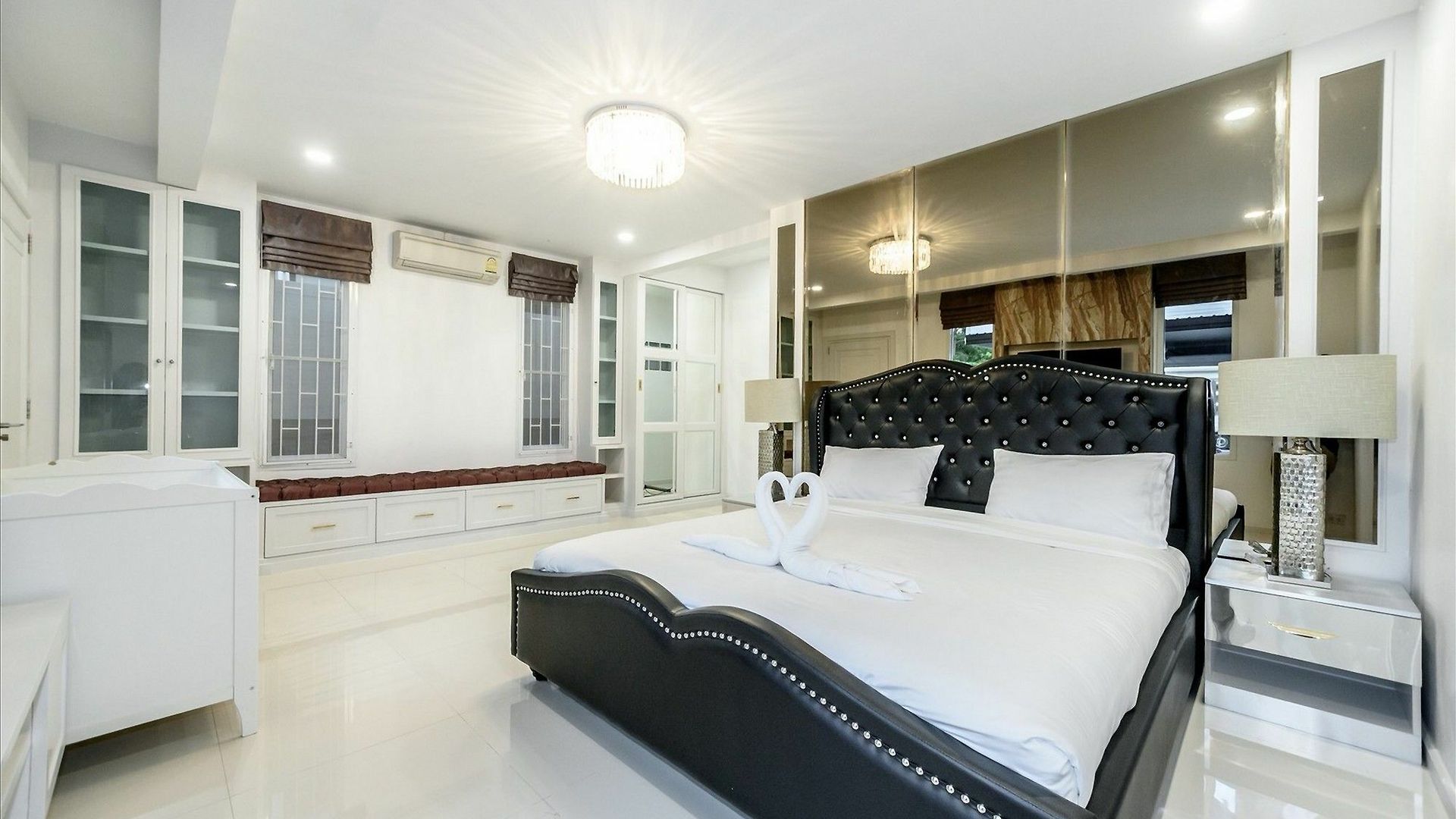วิลล่า 4bd Pool With Jacuzzi - Exquisite Pool A
