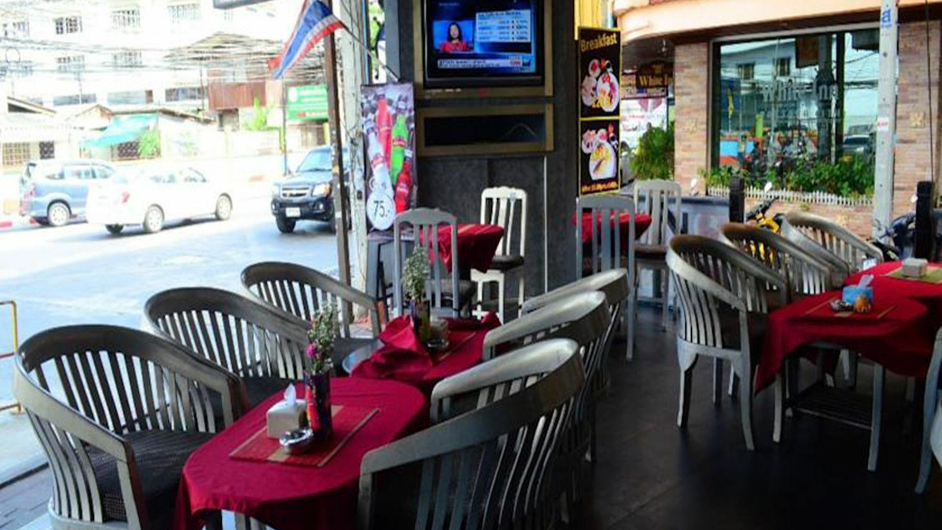 เบสต์ คอร์เนอร์ พัทยา บ้านพัก 2*
