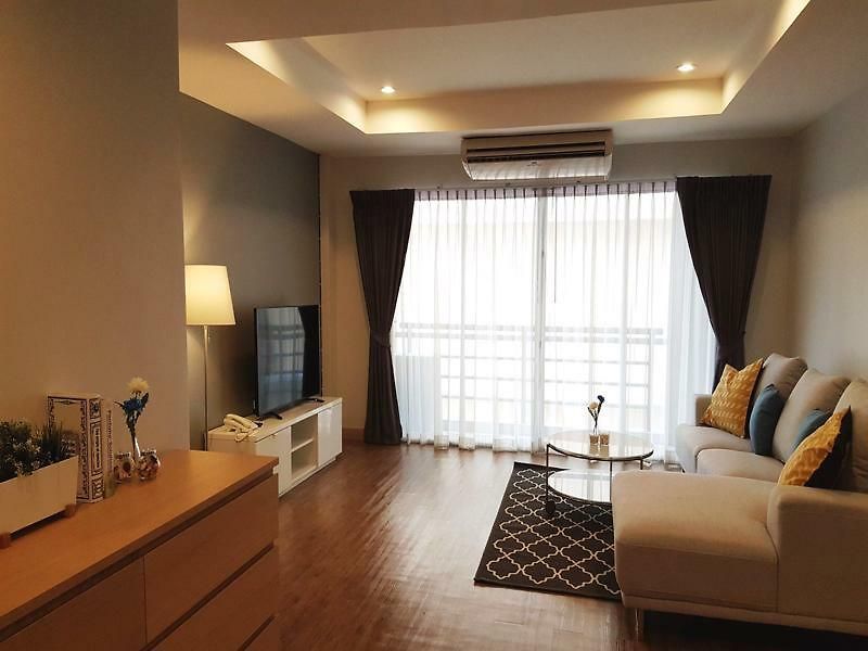 เพลิน เพลซ เรสซิเดนซ์ โรงแรม 3*