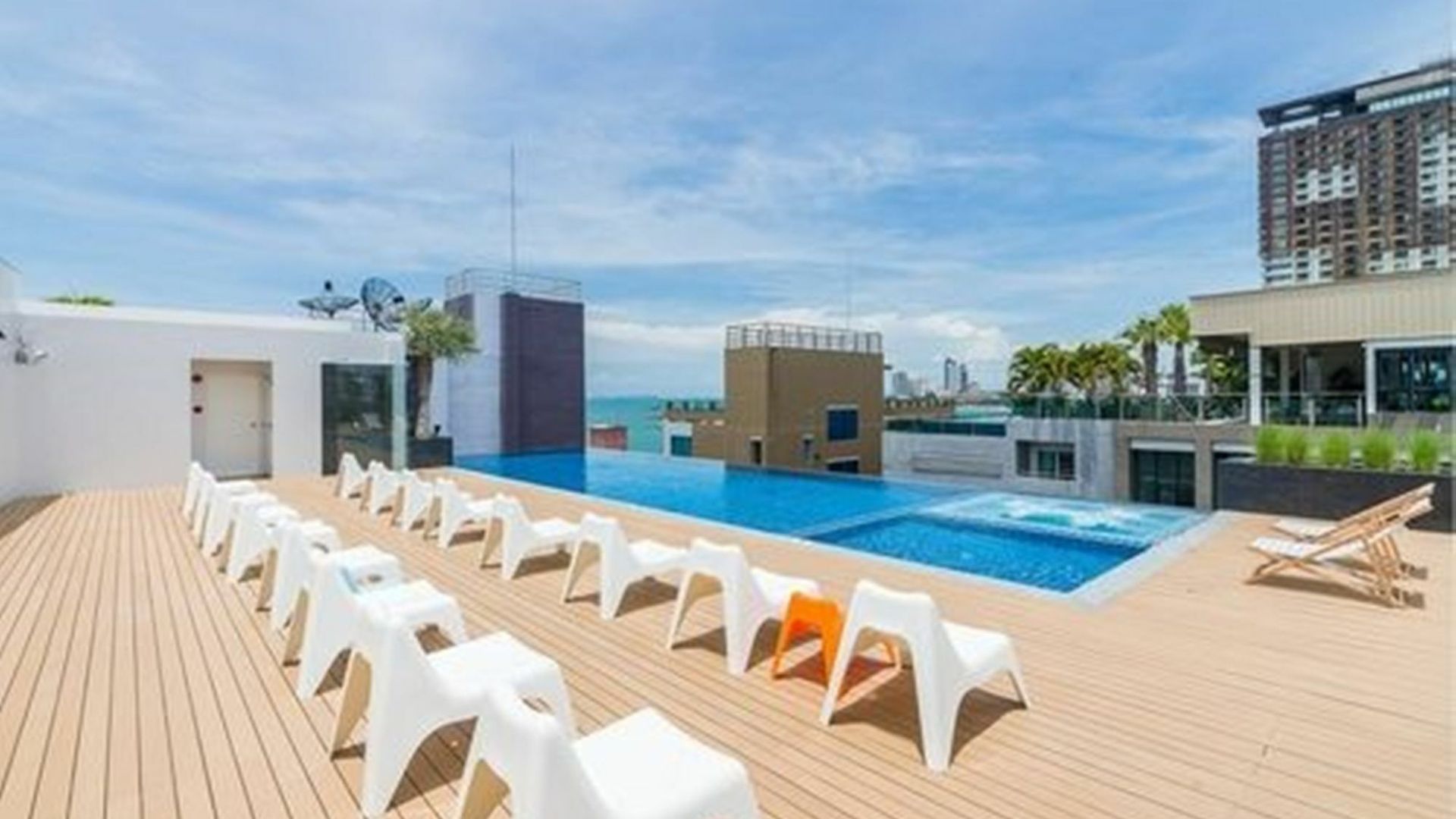 โรงแรม ซีมีสปริงโฺฮเทล