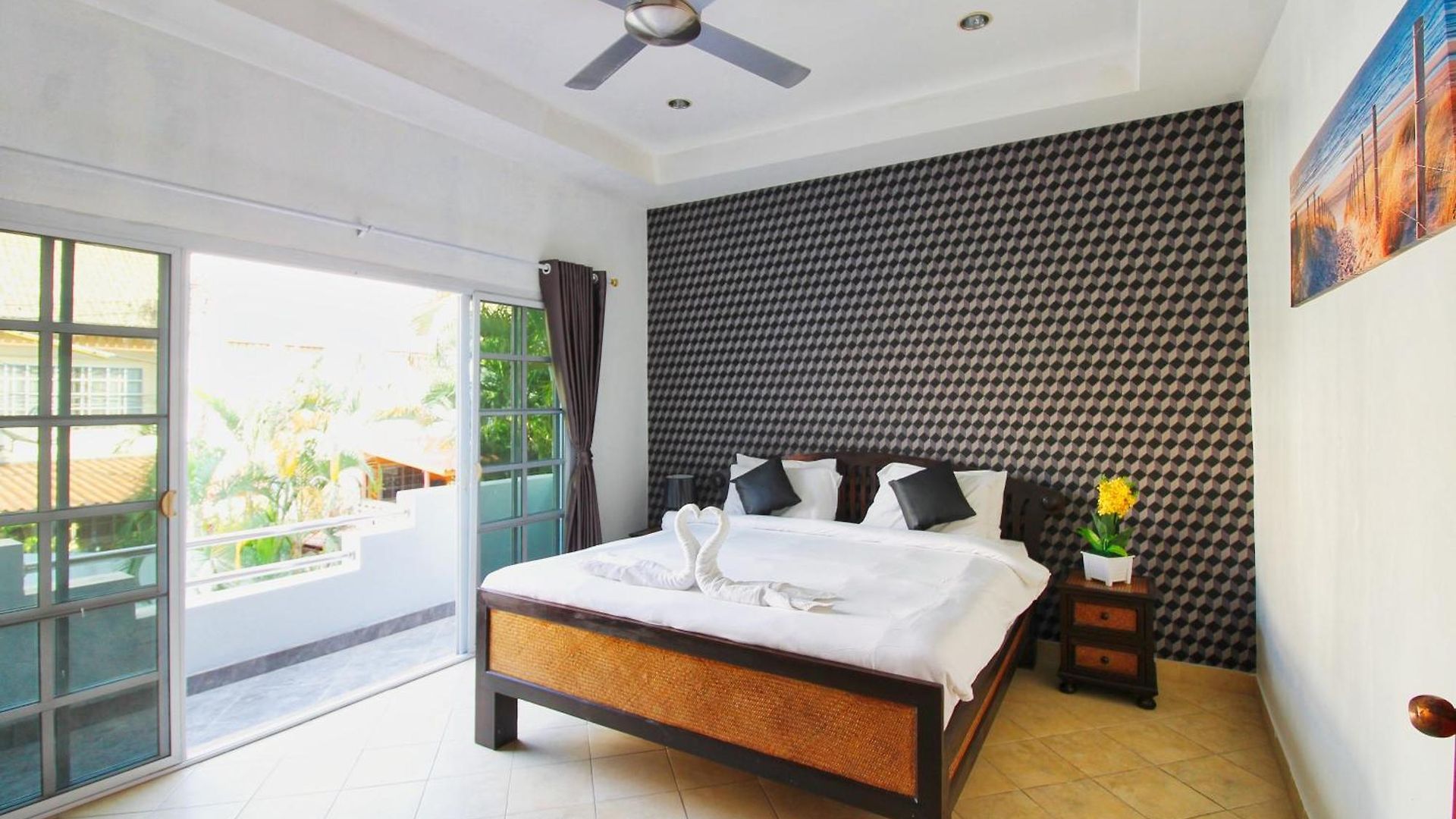 Grande Adam Private Pool วิลล่า Pattaya