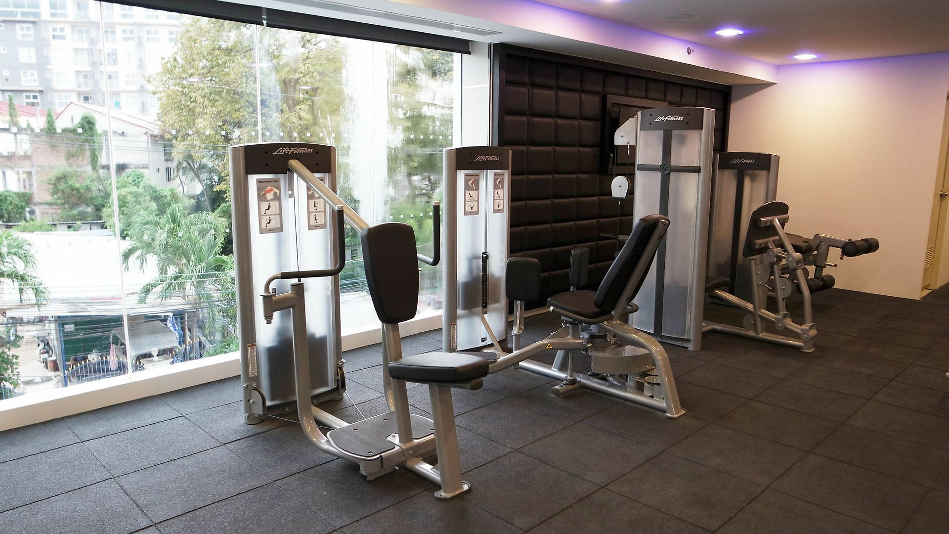 โรงแรม Amari Residences 5*
