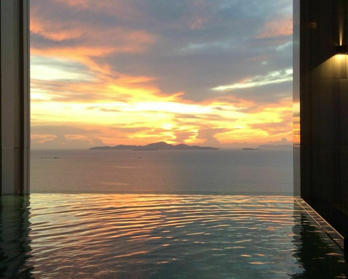 The Riviera Wongamat Hong *