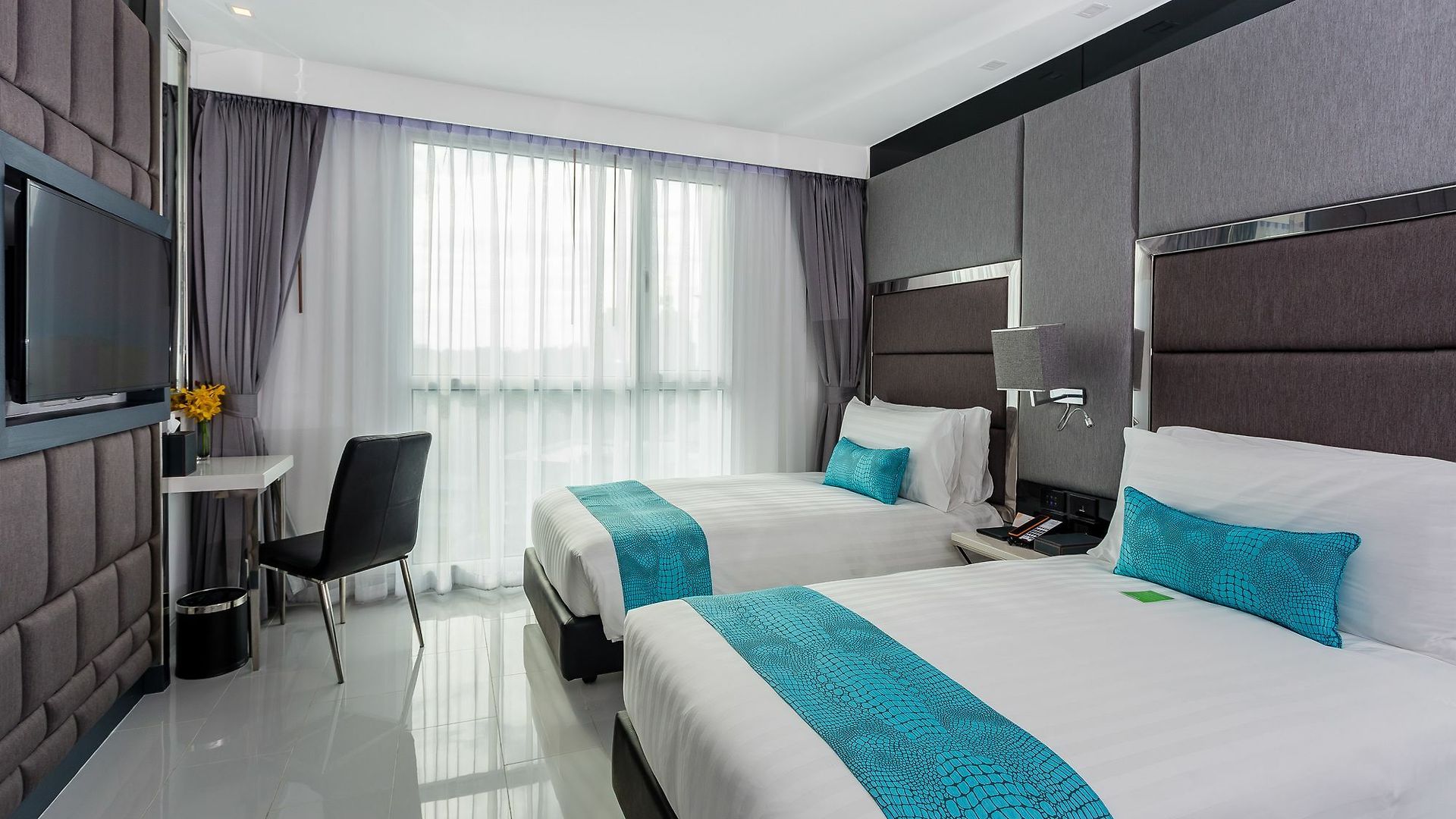 Amari Residences 5*
