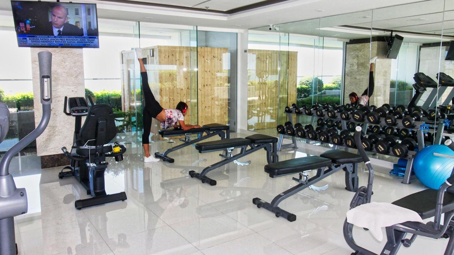 The Peak Towers - Luxury High Floor Ocean View - 2 Pools & Gym Pattaya