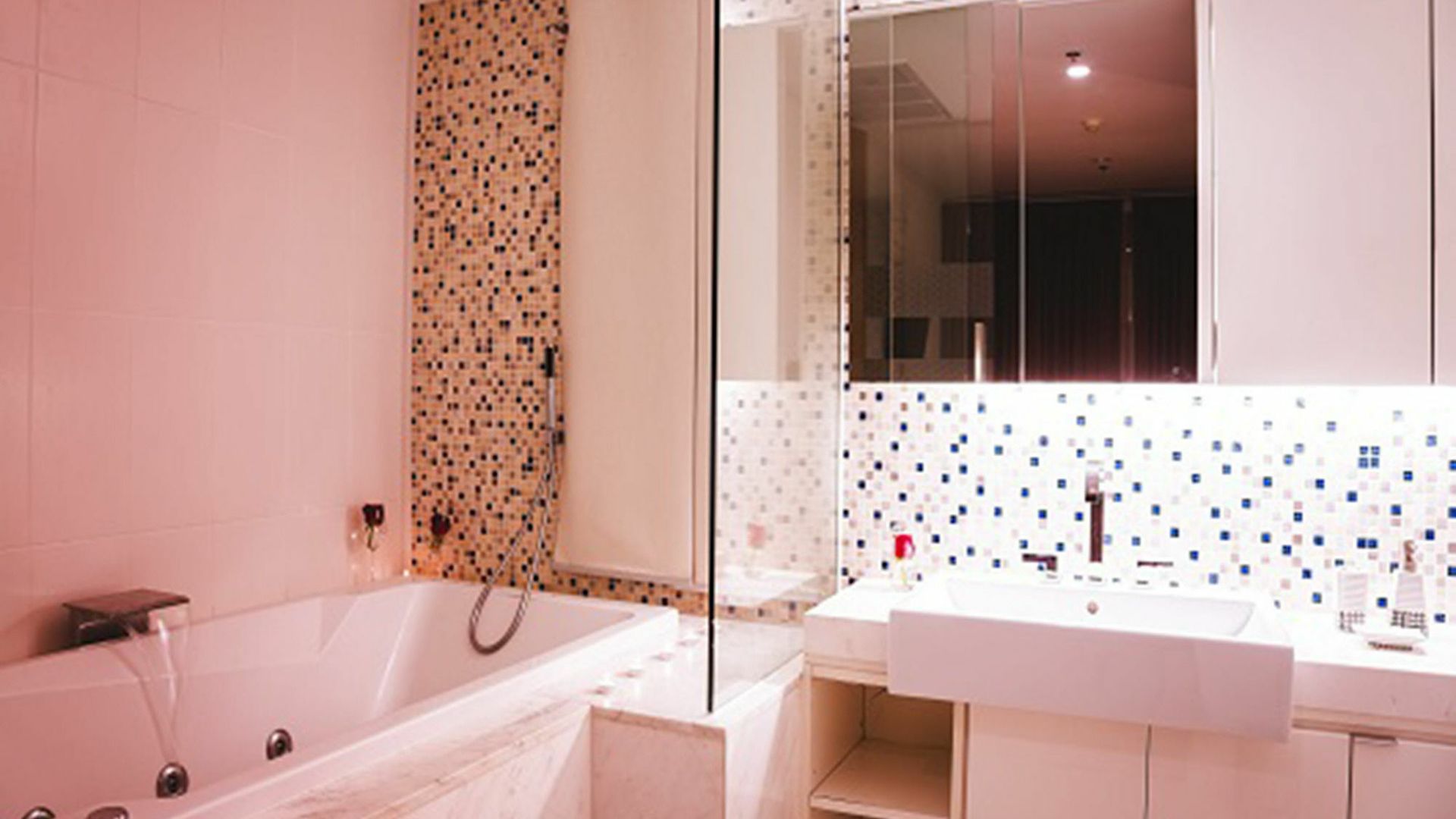 Northpoint Luxury By Grandisvillas Hotel Pattaya