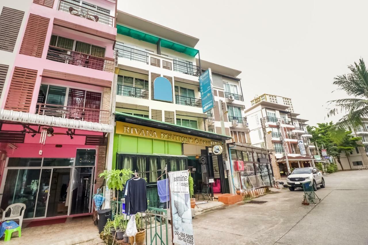 Oyo 146 Rivana Boutique By Sandara โรงแรม Pattaya