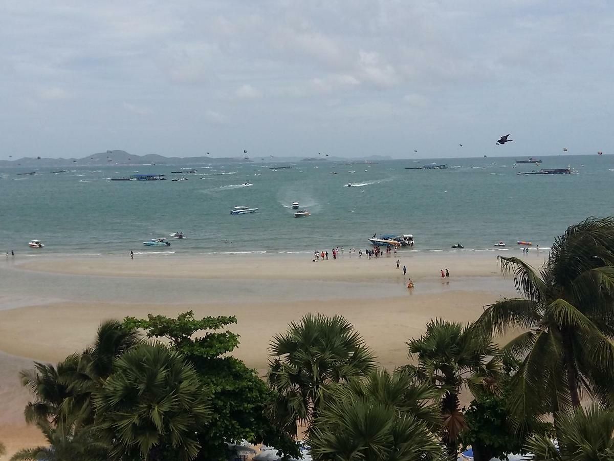 เดอะ บีช ฟร้อนท์ รีสอร์ท, พัทยา โรงแรม