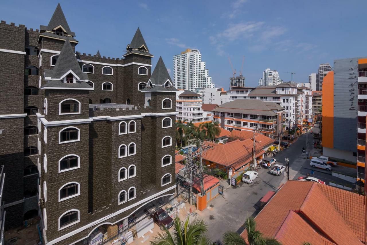 โรงแรม Castle Suites Pattaya