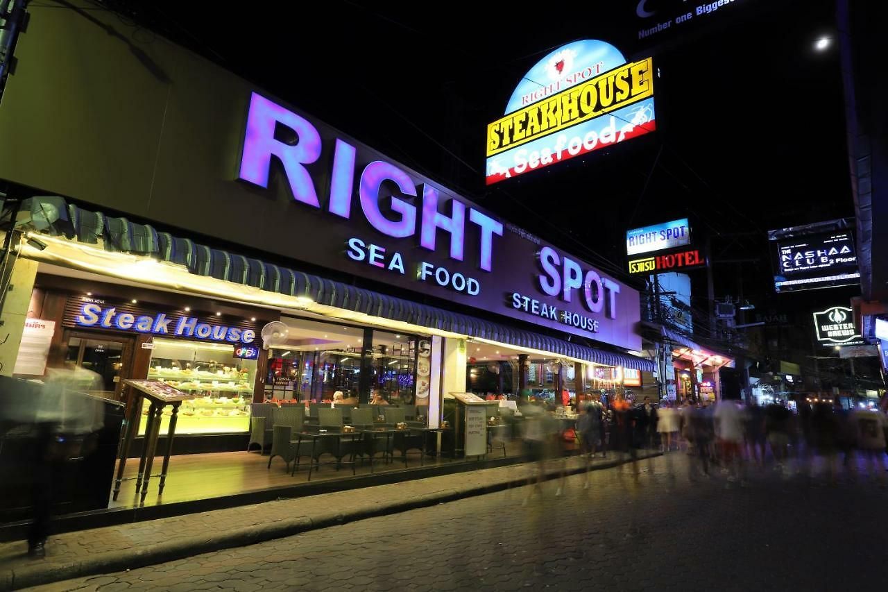 โรงแรม Right Spot