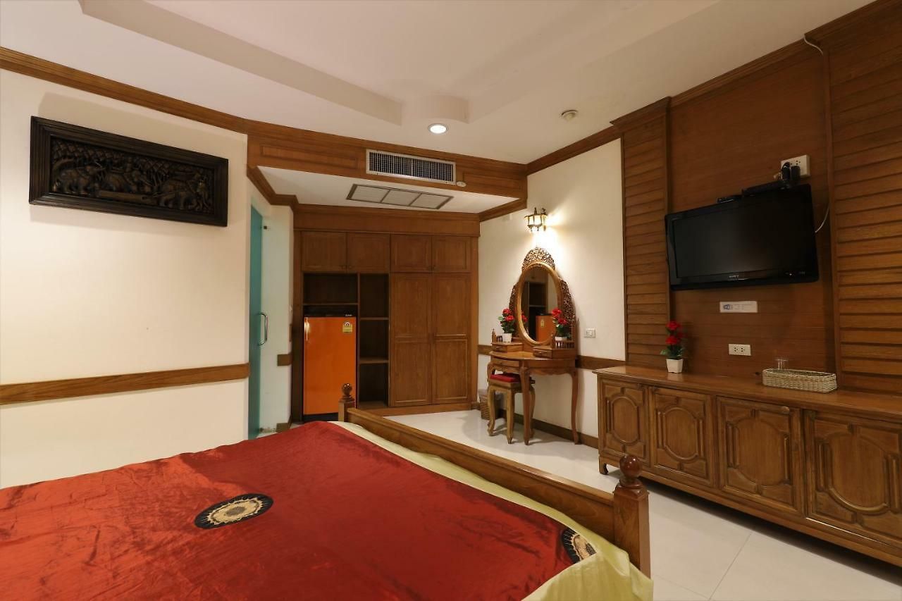 โรงแรม Right Spot