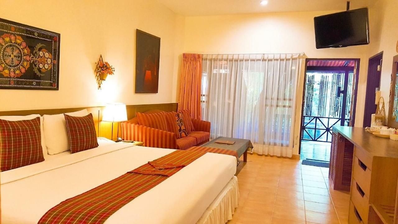 Birds And Bees 3* Pattaya