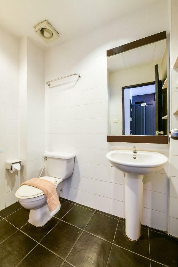 โรงแรม Oyo 273 M Place