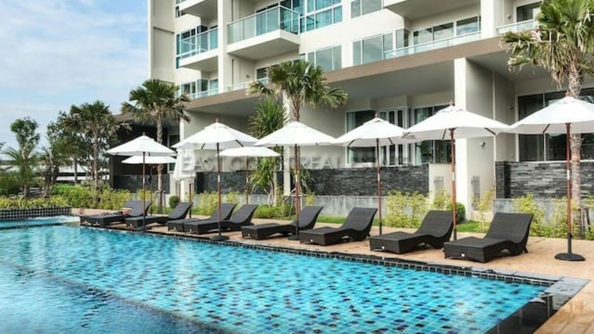 Everyday Beachfront Stylish Luxury Jomtien อพาร์ทเม้น