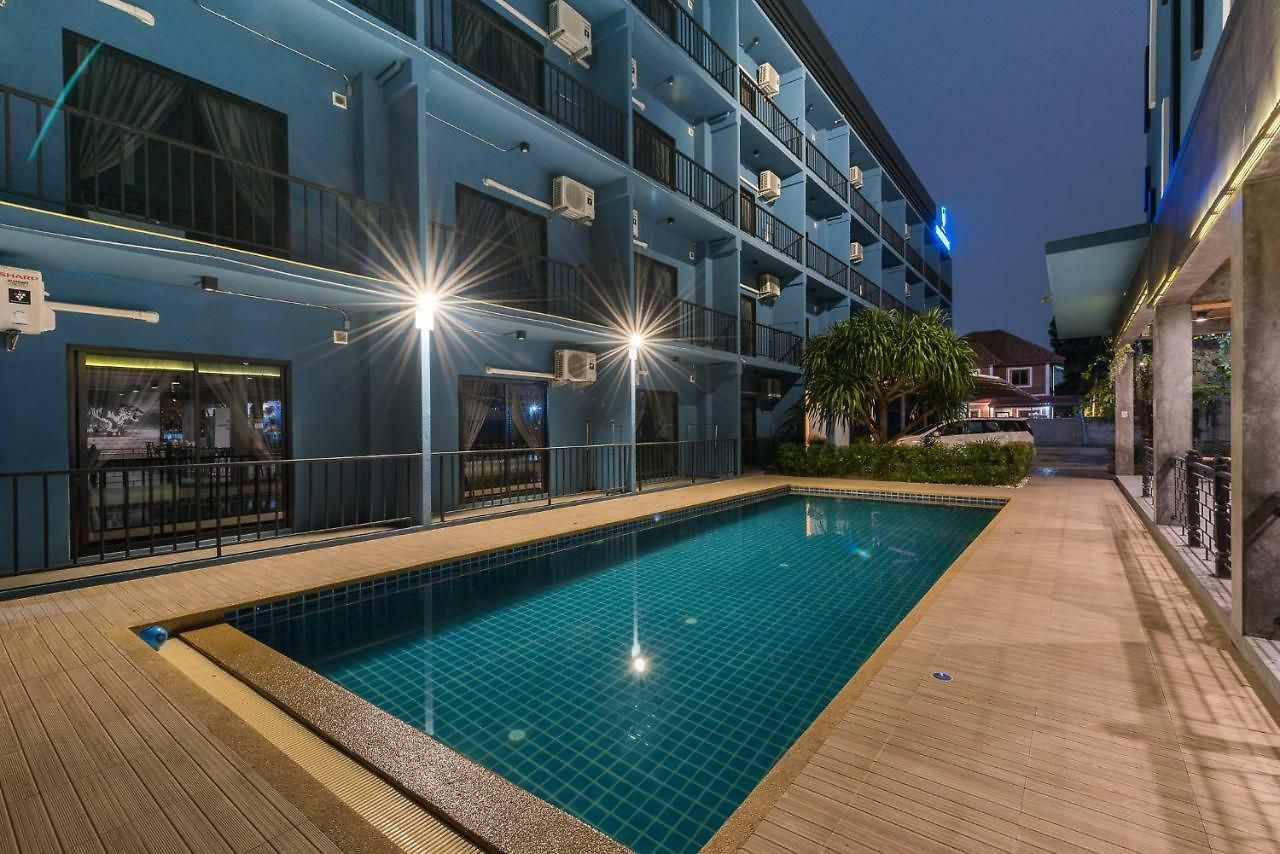 โรงแรม Nine Blue 3*