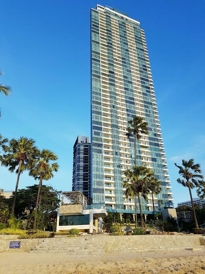 Front At The Palm Wongamat *
