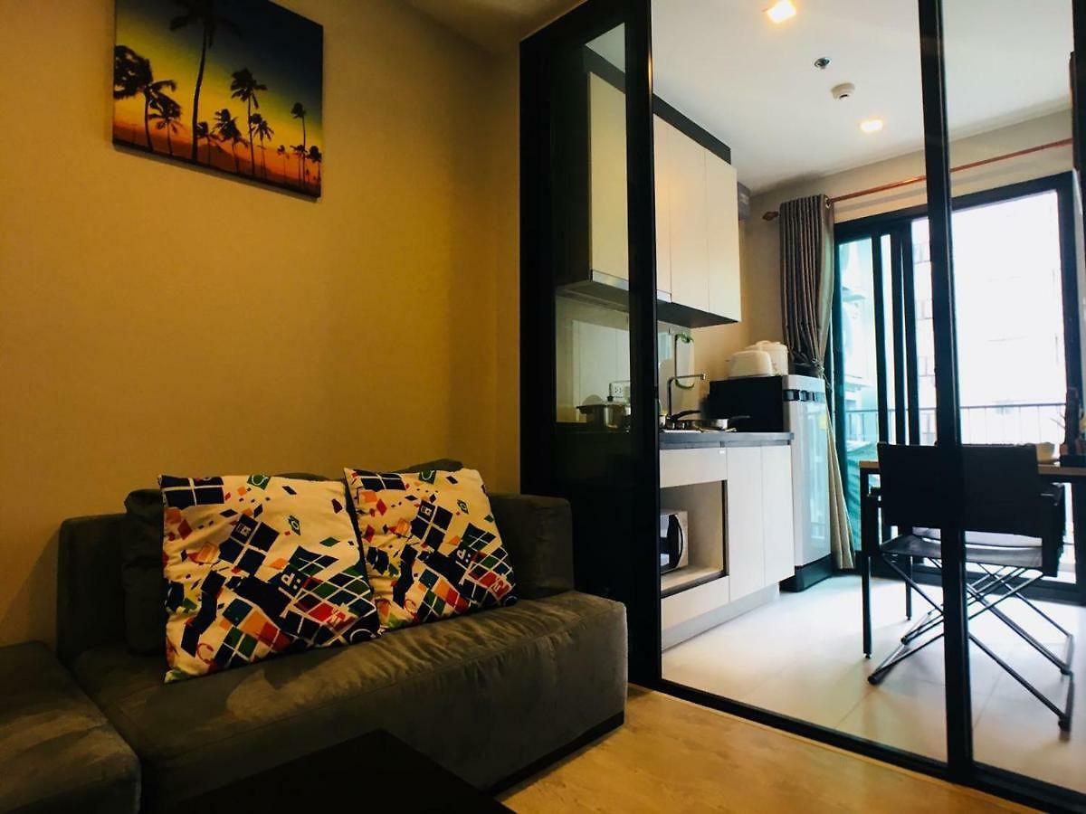 The Base By Mickey อพาร์ตโฮเทล Pattaya