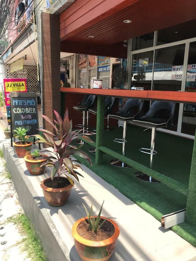 Pete's Place