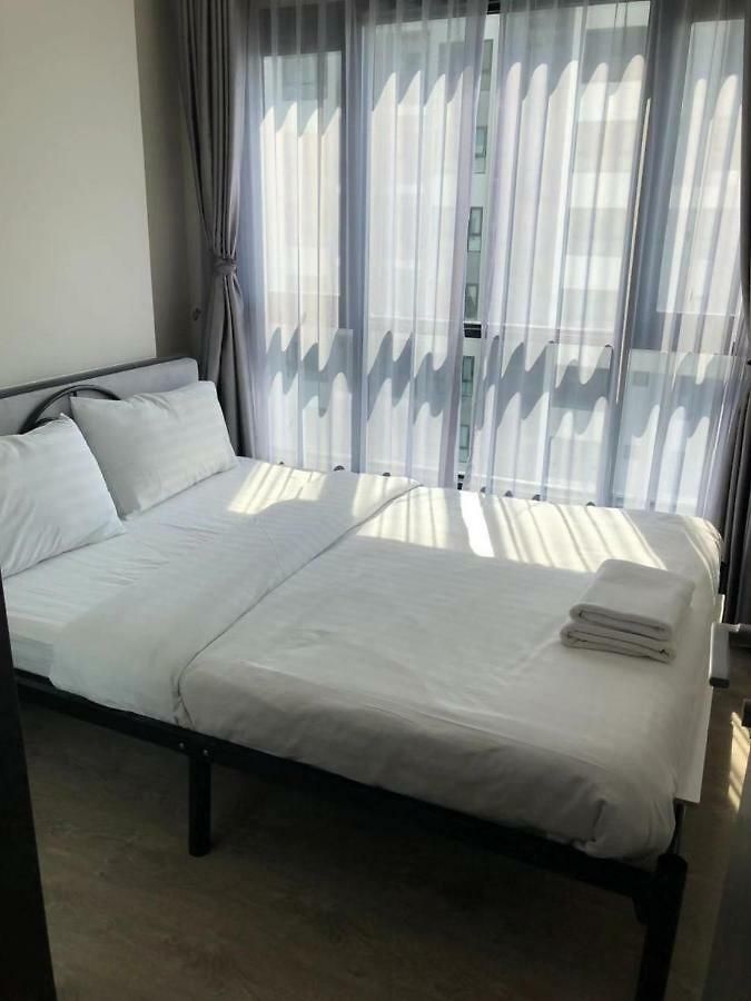 Apartment The Base Seaview Pattaya