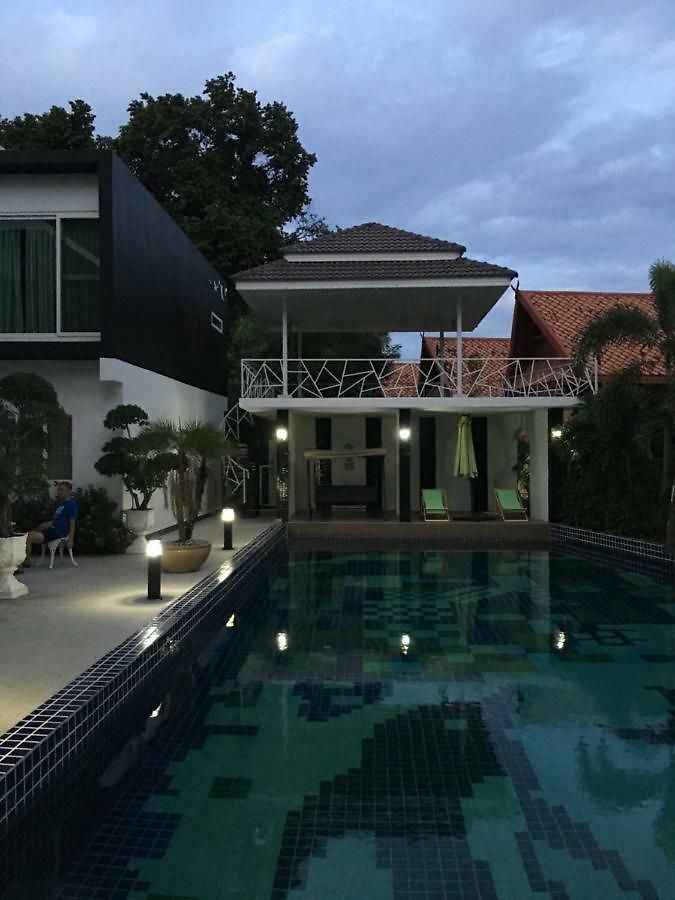 บ้านพัก Jj