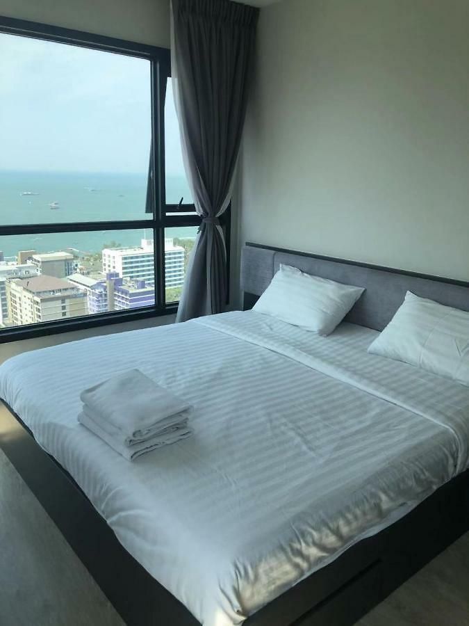 The Base Seaview Pattaya