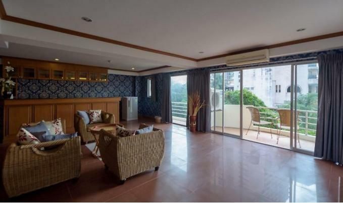 Rajadhani โรงแรม