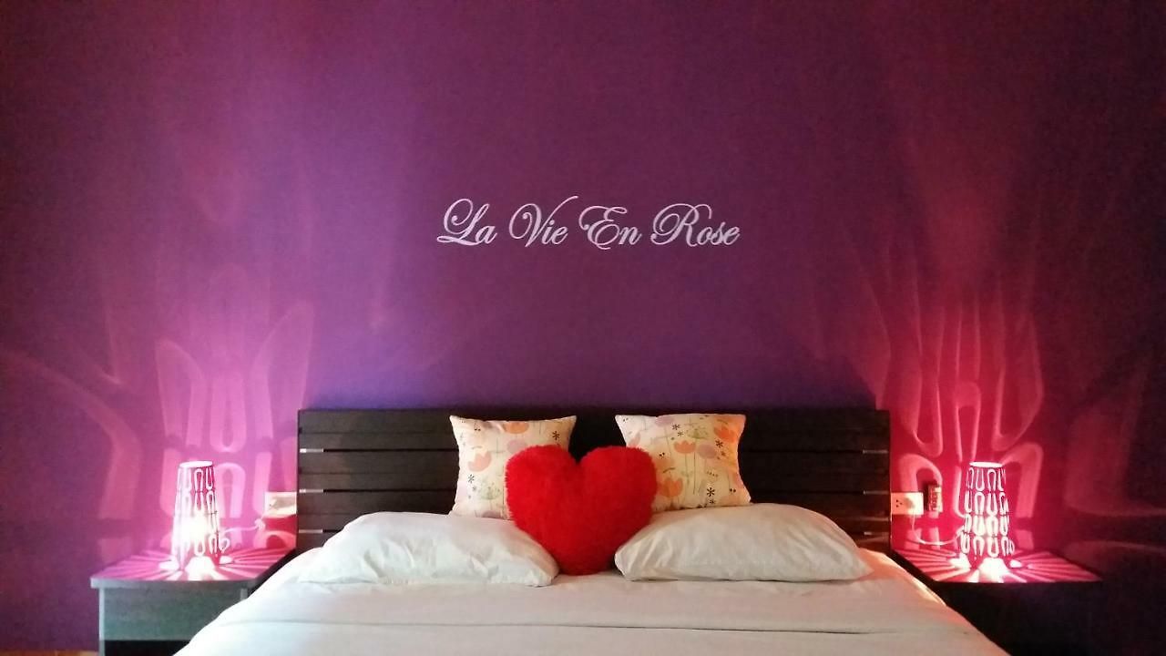 Harry's Place ที่พักพร้อมอาหารเช้า Pattaya