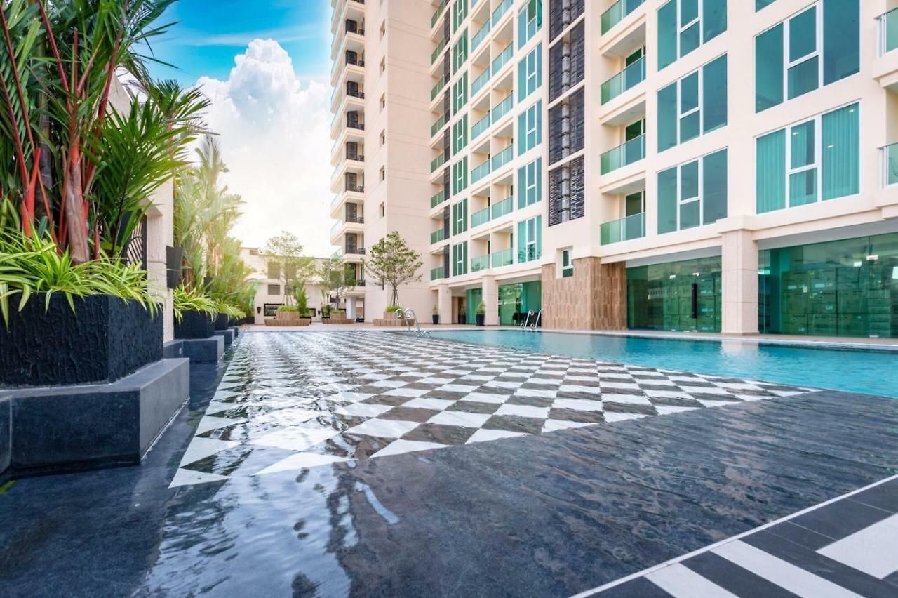 City Garden Tower Condominium 5* Pattaya