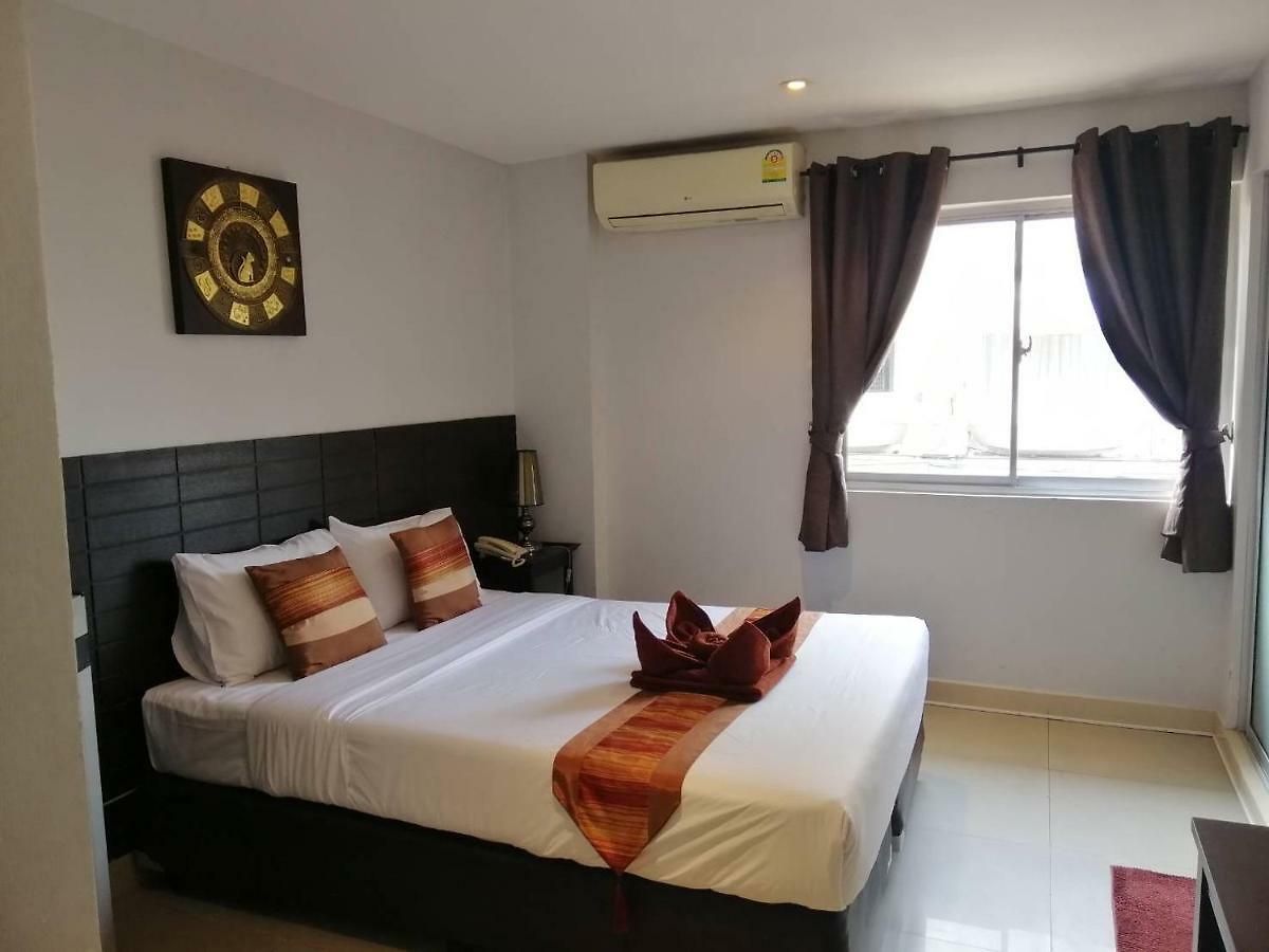 อพาร์ทเม้น Montana Court Pattaya