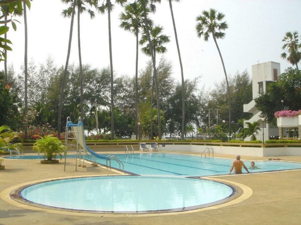 วิลล่า Pool 39b 300 Mater To Gate Pattaya