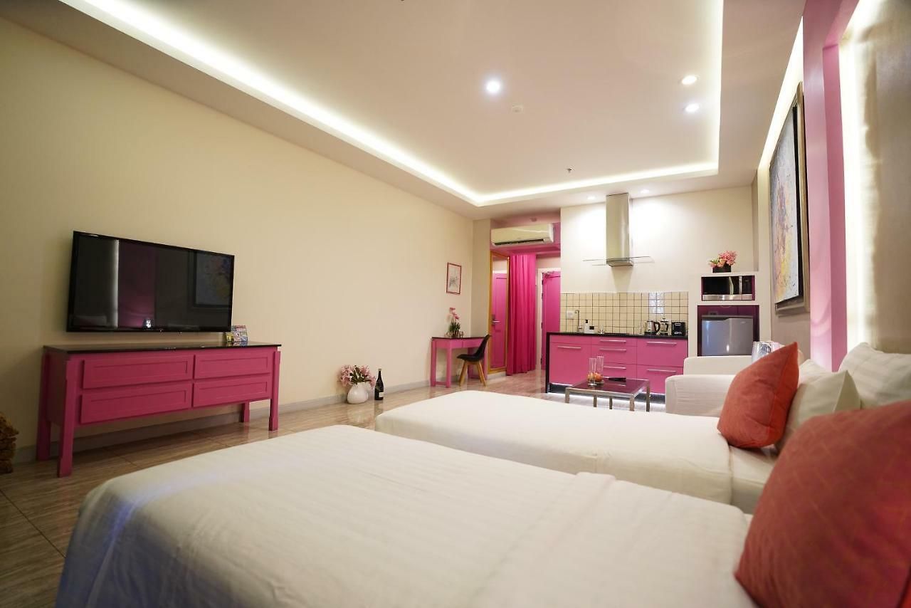 เรสซิเดนซ์ ชั้นที่ 21 พัทยา โรงแรม 4*