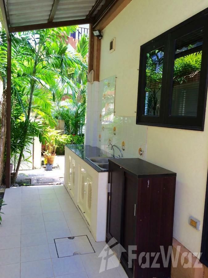 Private Pool & Jacuzzi Villa, Phratumnak, - 600m From The Beach, 711 Nearby วิลล่า *