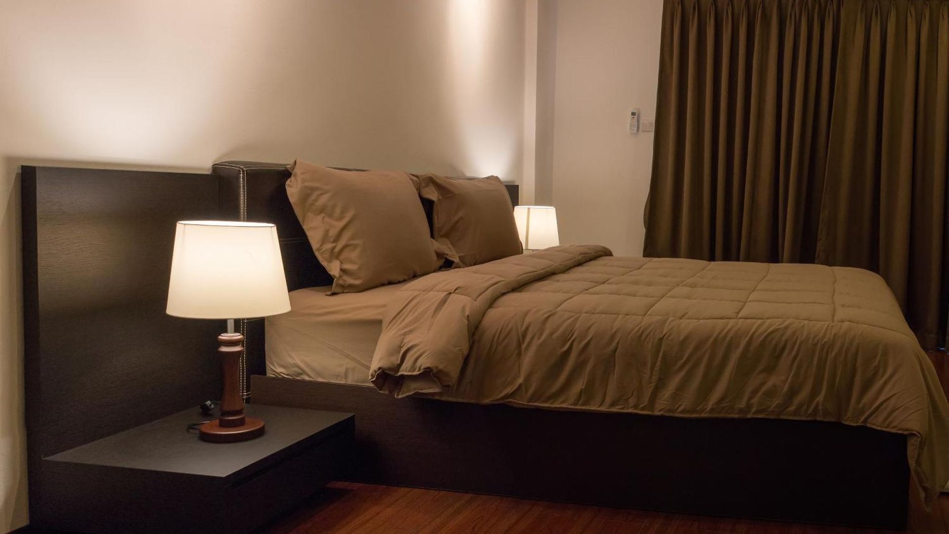Hideaway And Bar บ้านพัก 4*