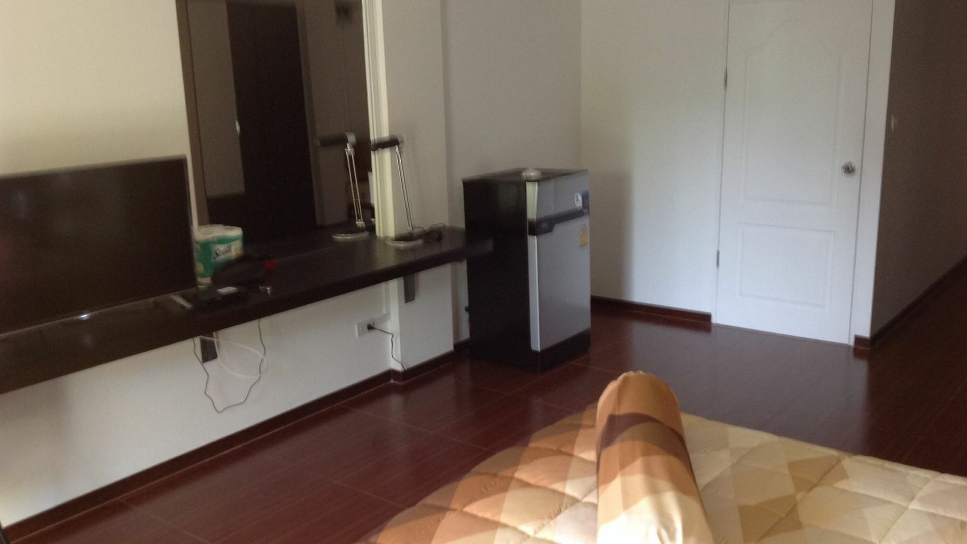 Hideaway And Bar 4*