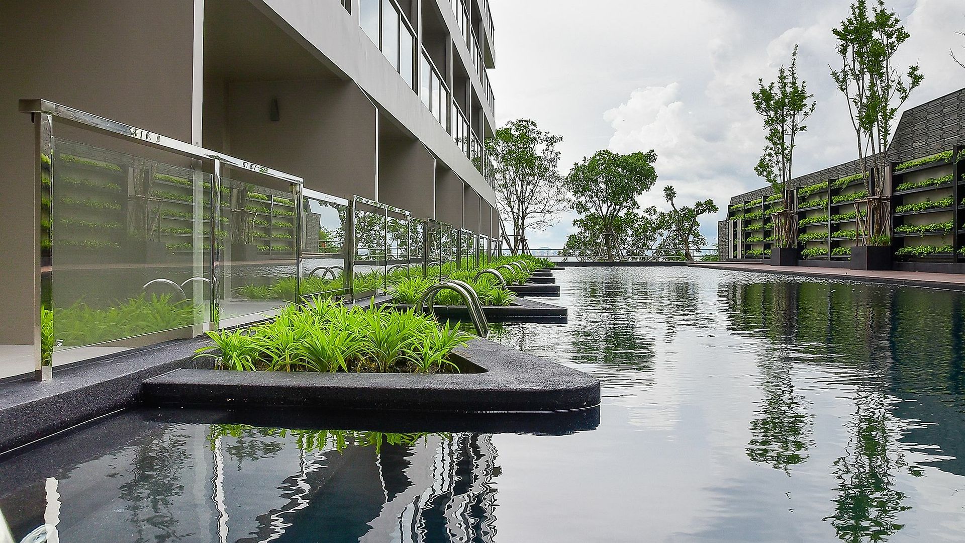 โกลเดน ทิวลิป พัทยา บีช รีสอร์ต Pattaya