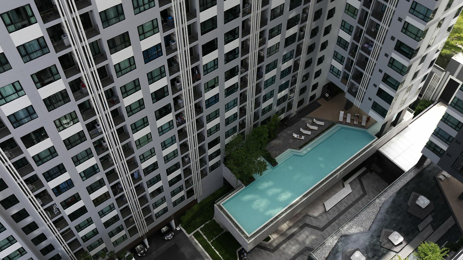The Base * Pattaya