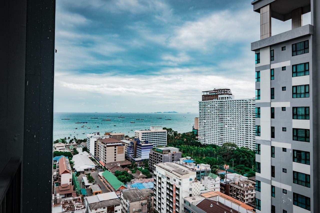 อพาร์ทเม้น The Base By Pattaya