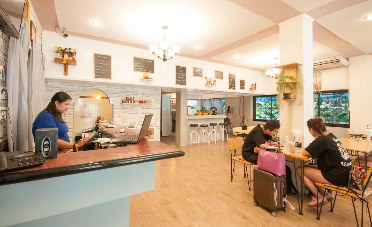โรงแรม Fnb