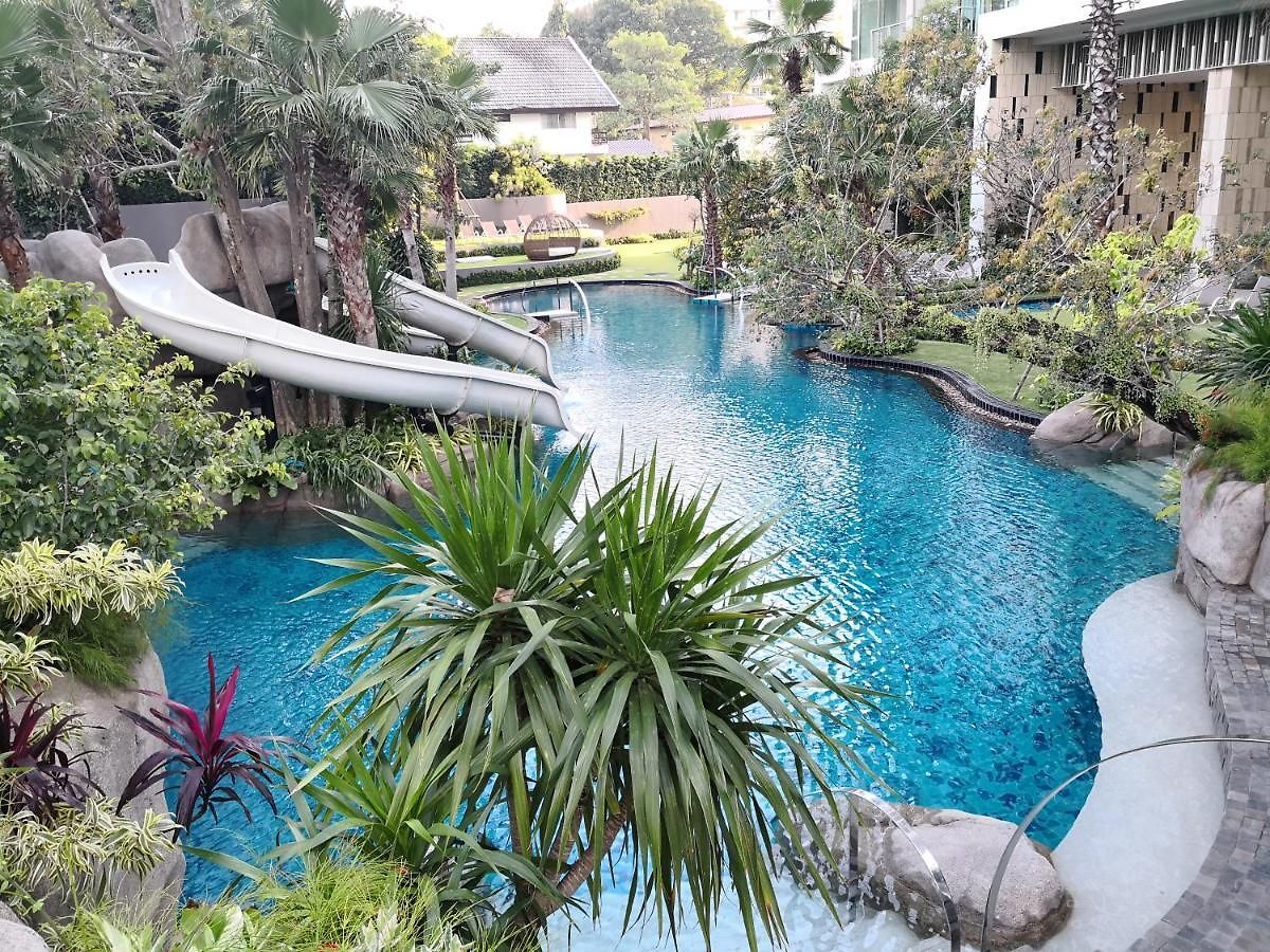 The Riviera Wongamat Hong Apartment Pattaya