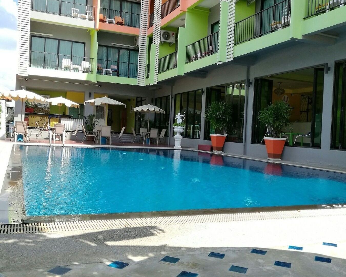 Hotel Oyo 75367 Ud Pattaya 4*